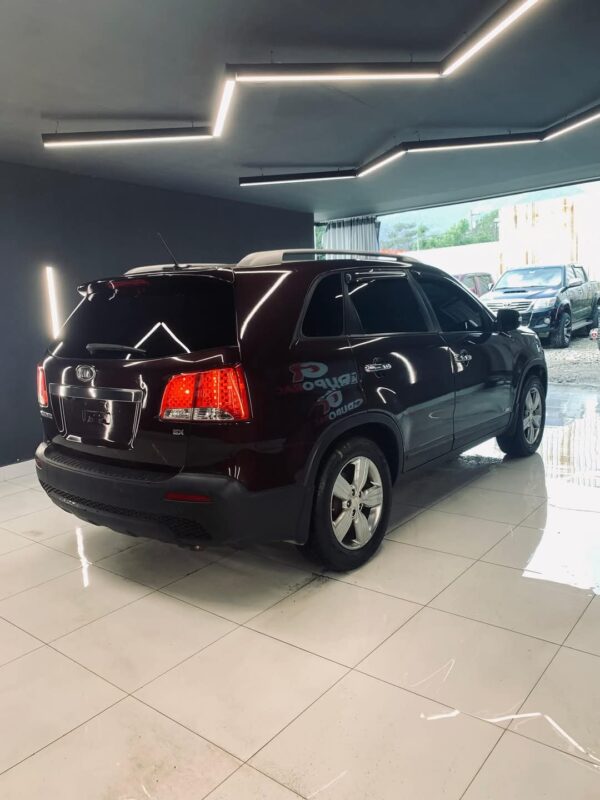 KIA SORENTO EX 2011 / PRIMA: 69 MIL - Imagen 2