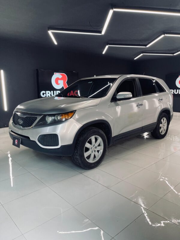 KIA SORENTO 2011 / PRIMA: 45 MIL