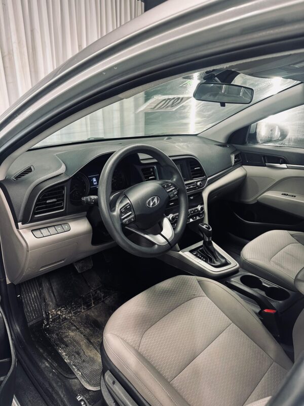 HYUNDAI ELANTRA 2020 / PRIMA: 79 MIL - Imagen 10