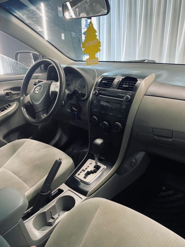 TOYOTA COROLLA LE 2010 / PRIMA: 76 MIL - Imagen 7