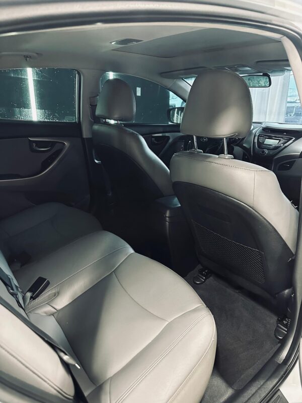 HYUNDAI ELANTRA LIMITED 2013 / PRIMA 74 MIL - Imagen 8