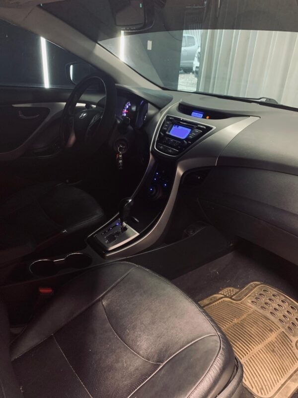 HYUNDAI ELANTRA LIMITED 2013/ PRIMA: 72 MIL - Imagen 8