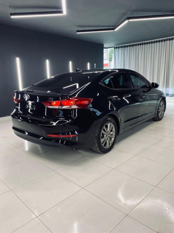 HYUNDAI ELANTRA 2018 / PRIMA: 79 MIL - Imagen 5