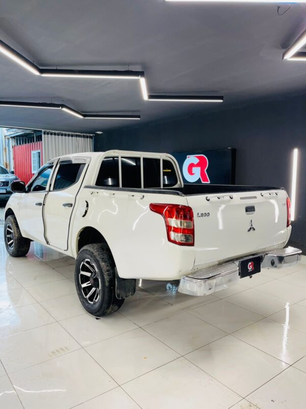 MITSUBISHI L200 2018 / PRIMA: 149 MIL - Imagen 4