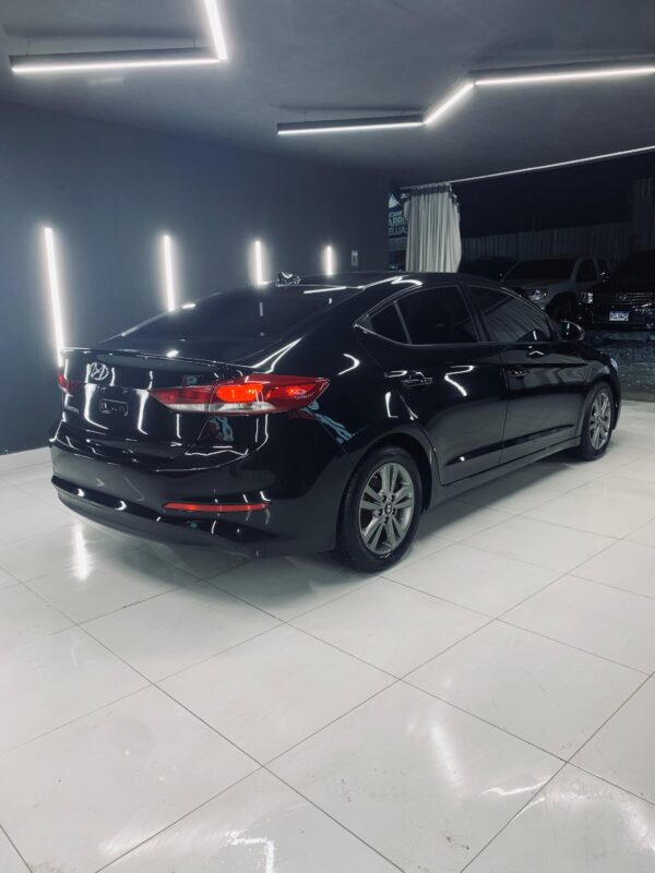 HYUNDAI ELANTRA 2018 / PRIMA: 89 MIL - Imagen 7