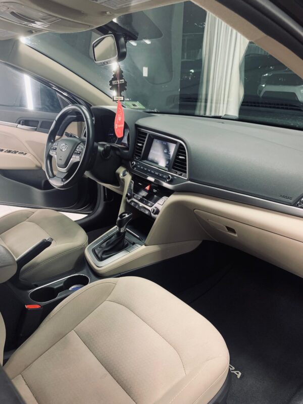 HYUNDAI ELANTRA 2018 / PRIMA: 89 MIL - Imagen 10