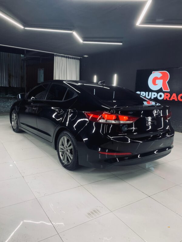 HYUNDAI ELANTRA 2018 / PRIMA: 89 MIL - Imagen 6