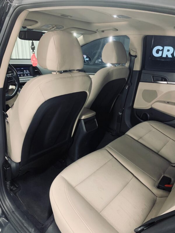 HYUNDAI ELANTRA 2018 / PRIMA: 89 MIL - Imagen 11