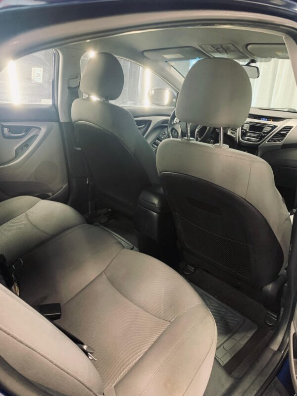 HYUNDAI ELANTRA 2015 / PRIMA: 63 MIL - Imagen 10