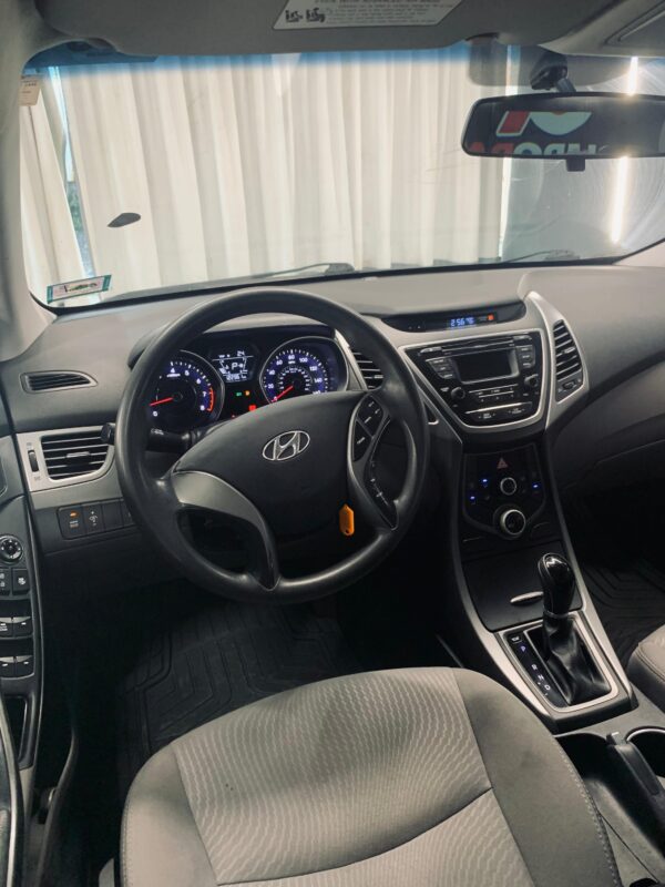 HYUNDAI ELANTRA 2015 / PRIMA: 63 MIL - Imagen 11