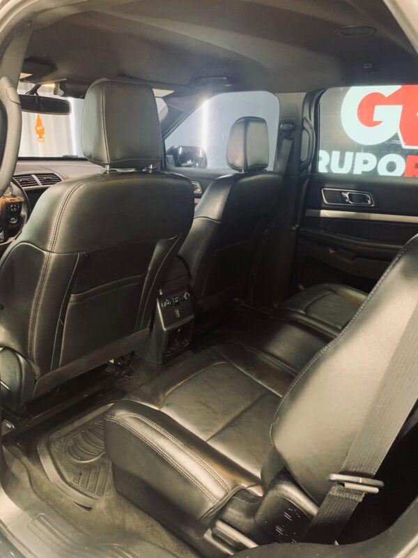 FORD EXPLORER 2018 XLT / PRIMA: 109  MIL - Imagen 14