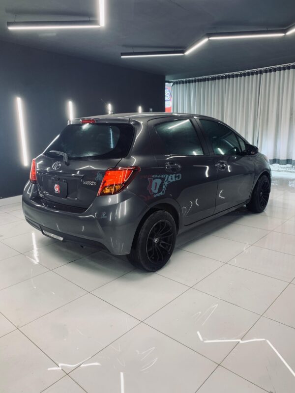 TOYOTA YARIS 2015 / PRIMA: 109 MIL - Imagen 5