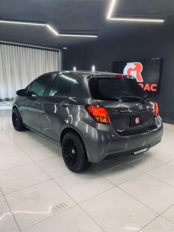 TOYOTA YARIS 2015 / PRIMA: 109 MIL - Imagen 3