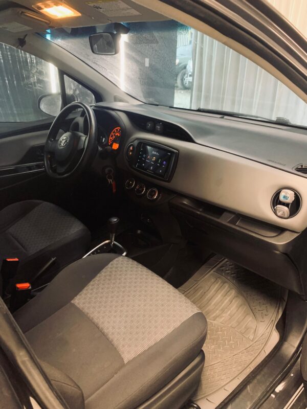 TOYOTA YARIS 2015 / PRIMA: 109 MIL - Imagen 9