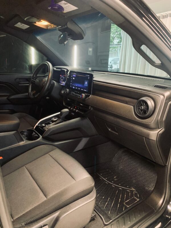 CHEVROLET COLORADO 2024 / PRIMA: 379 MIL - Imagen 9