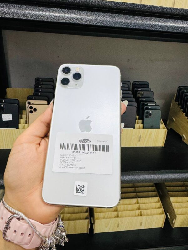 IPHONE 11 PRO MAX / 64 GB - Imagen 4