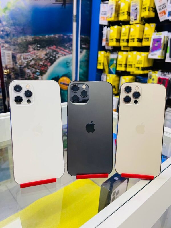 IPHONE 12 PRO / 256 GB