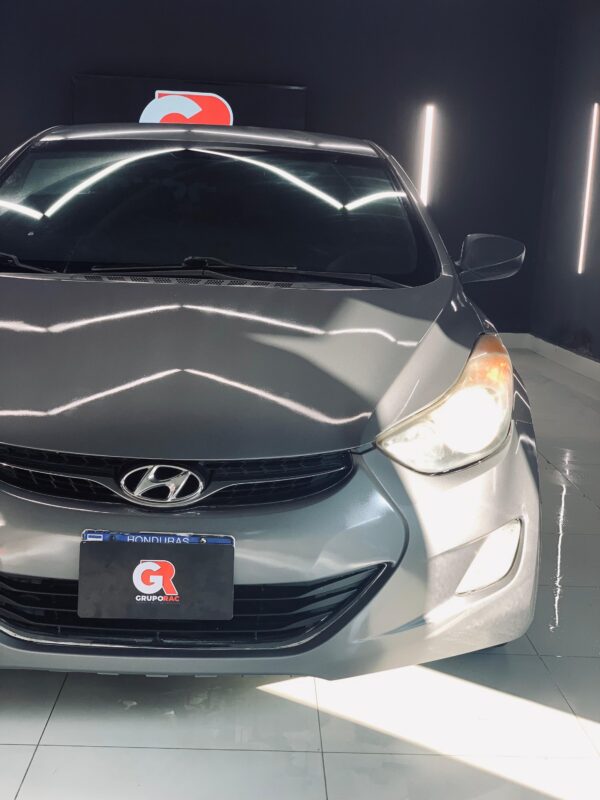 HYUNDAI ELANTRA 2013 / PRIMA 59 MIL - Imagen 3