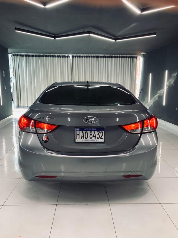 HYUNDAI ELANTRA 2013 / PRIMA 59 MIL - Imagen 6