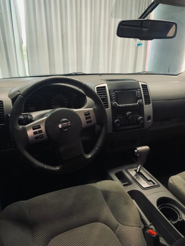 NISSAN FRONTIER SV 2015 / PRIMA: 109 MIL - Imagen 9